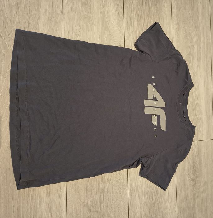 4f t-shirt t-shirty rozmiar 158
