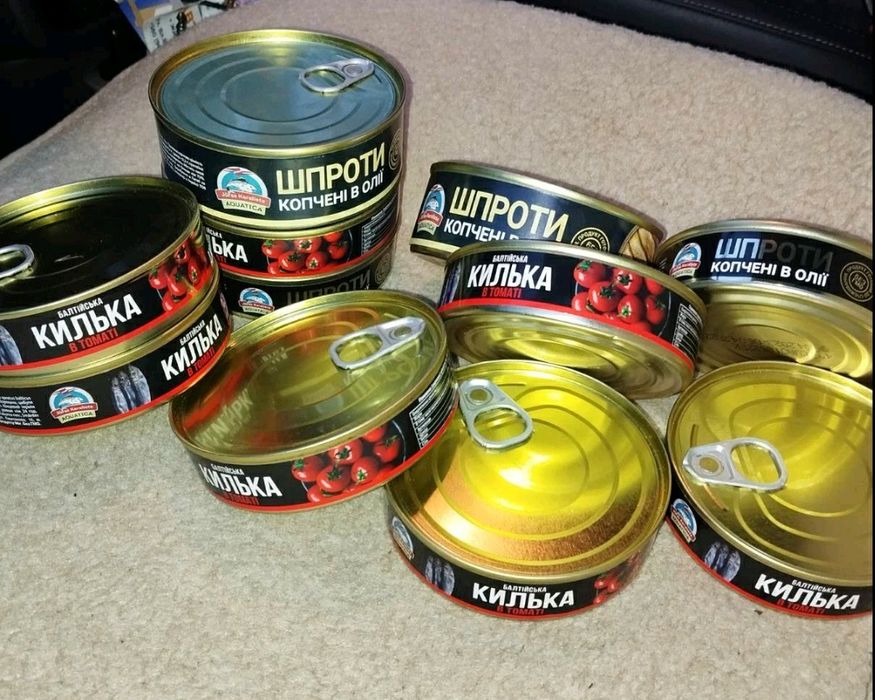 Рыбні консерви (шпроти)