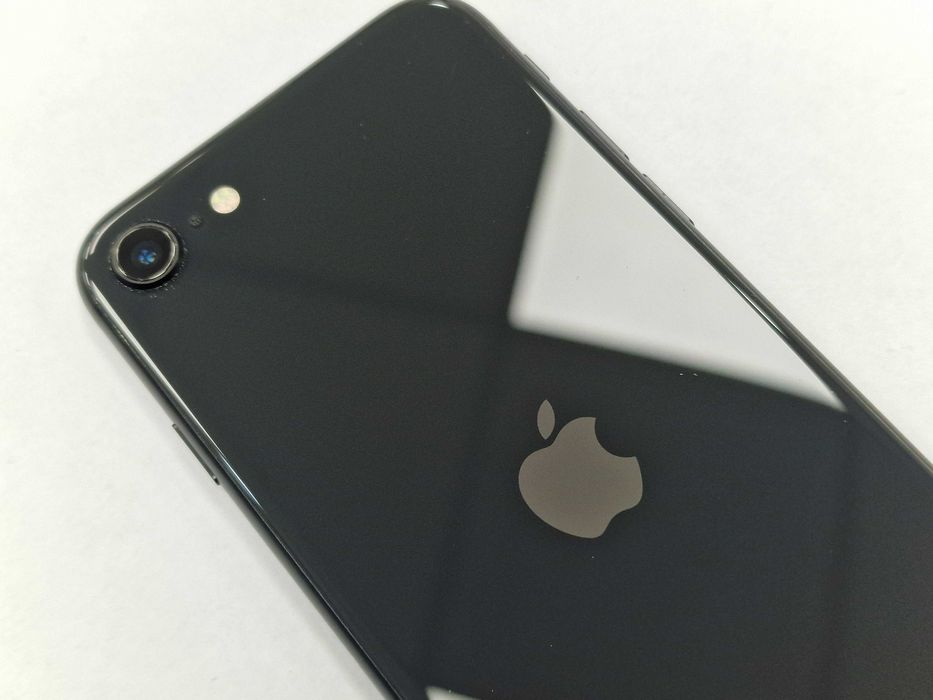 Iphone SE 2020/ 64GB/ Black/ Czarny/ Bat 87%/ Grade A-/ Gwarancja