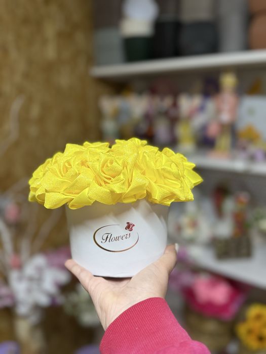 троянди з атласної стрічки