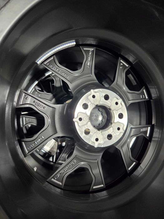 Koła zimowe BMW 19” MPerf Y-Spoke 942M Seria 5 (G60/G61) 36115A8E220