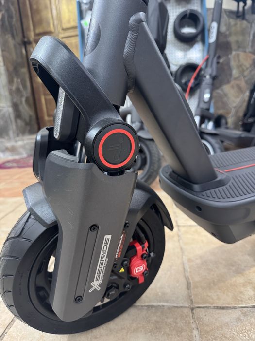 Електросамокат Segway-Ninebot MAX G3 E