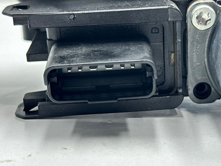 Elevador Frente / Trás Direito / Esquerdo - Peugeot 2008 I (2014)