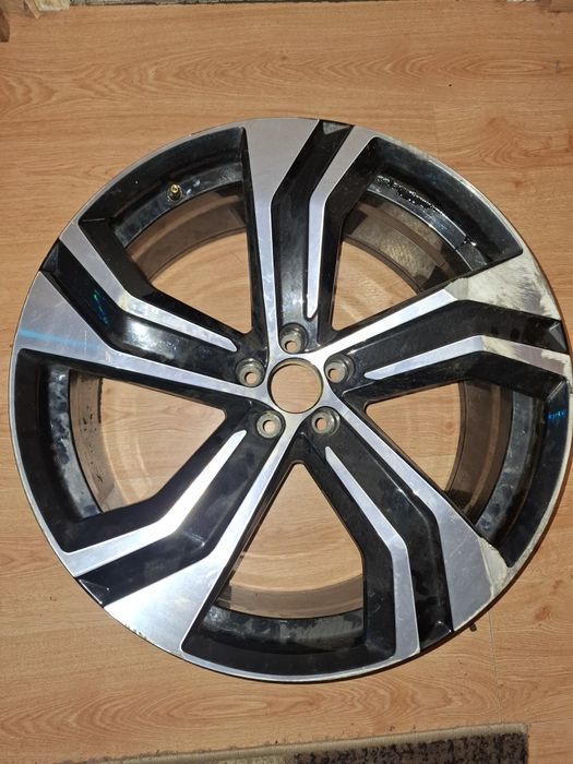Диск Volvo R-design R22
