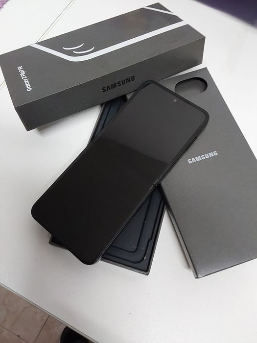 Samsung galaxy z Flip 7 FE