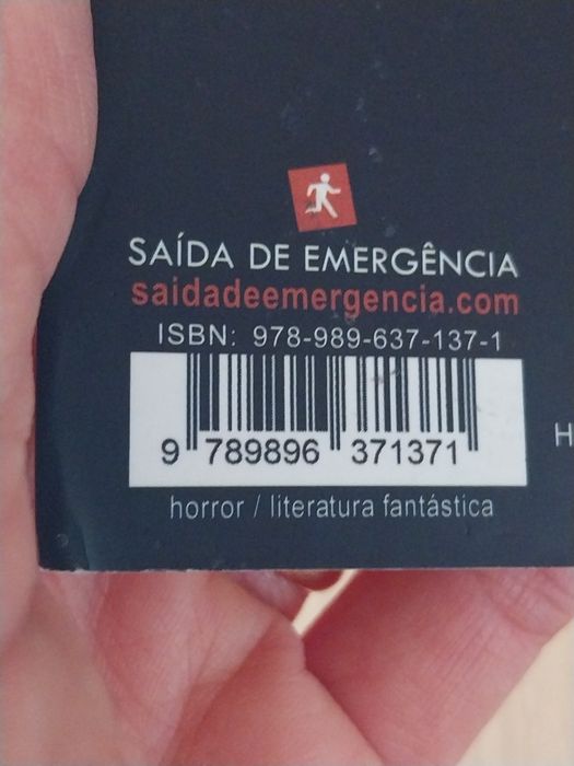 Livro "Dívida de Sangue" da autora Charlaine Harris
