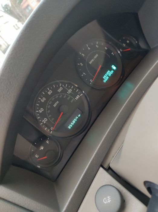 JEEP LAREDO 3.5 benzyna +gaz