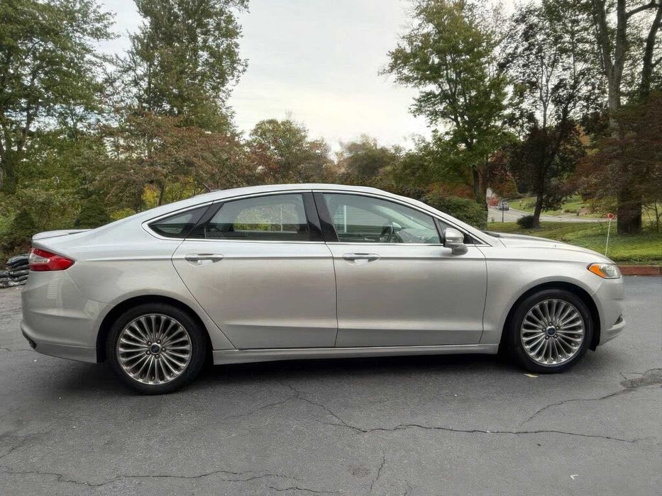 Ford Fusion Titanium      2015