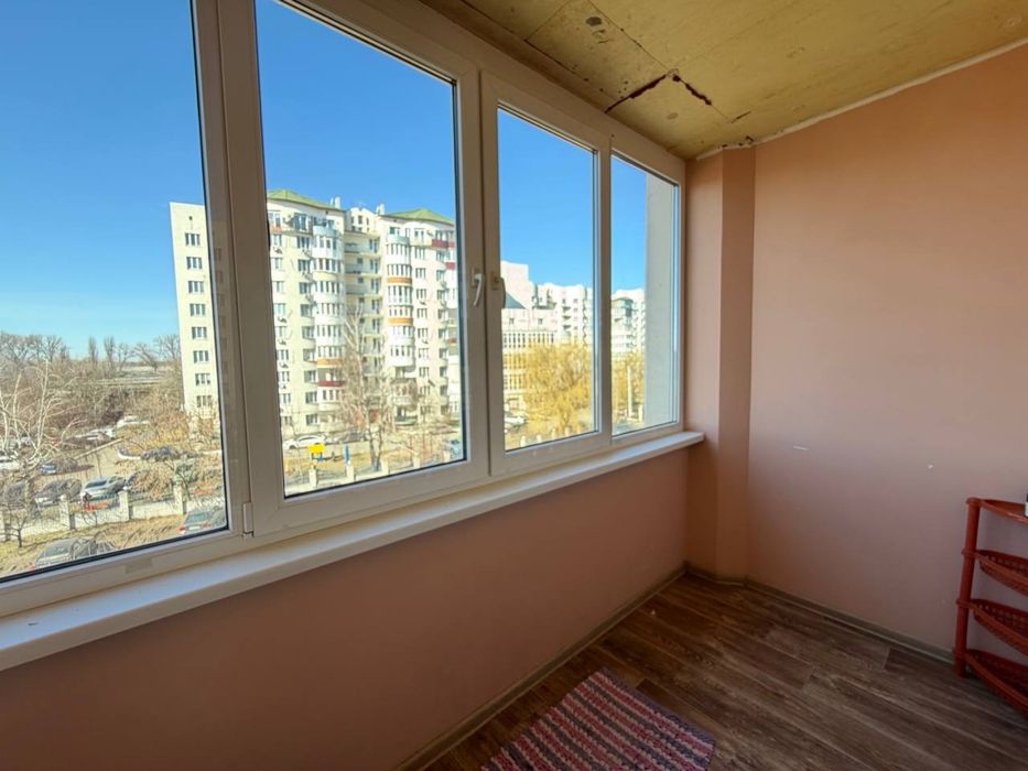 Продам просторную квартиру в Борисполь