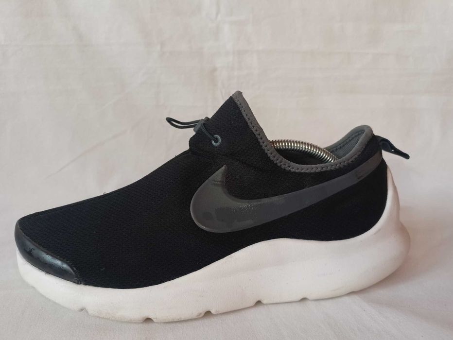 Nike roz. 45 /UK 10/ - dł. wkł. 29 cm
