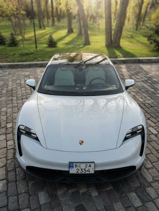 2021 Porsche Taycan RWD • 10 т\км• Отличное состояние