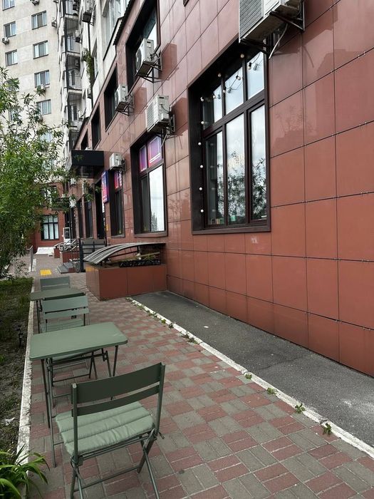 Оренда приміщення 40м2 під кавʼярню Метро Позняки - More