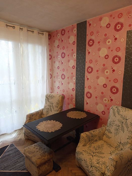 Pokój do wynajęcia w Nowej Hucie, w mieszkaniu 2 pokojowym.