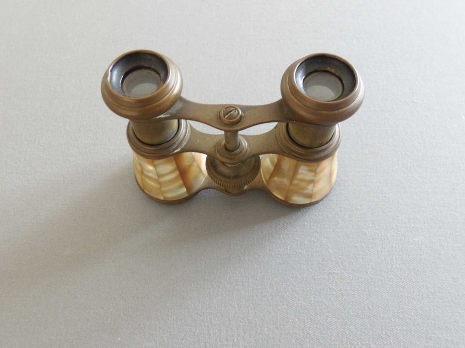 Antigos Binóculos de Teatro com Madrepérola