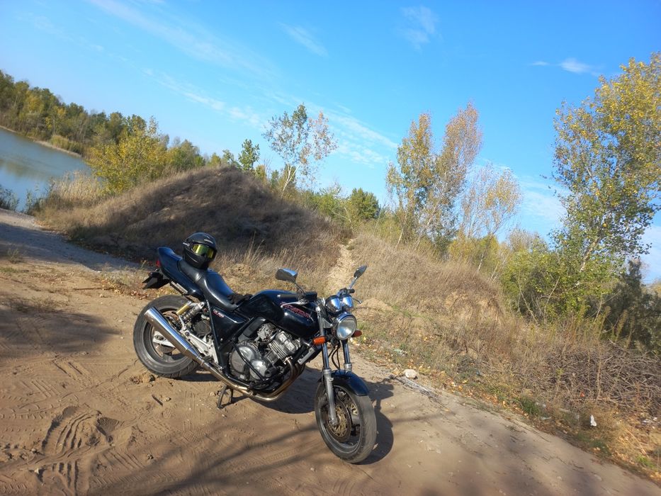 Продам HONDA CB 400 SF 1993