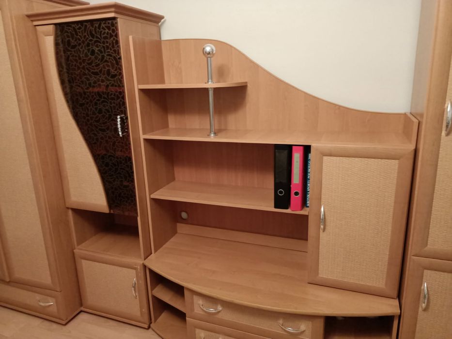 Regał pokojowy 3m długości