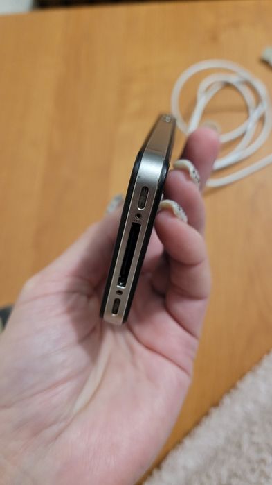 iPhone 4.модель А1332