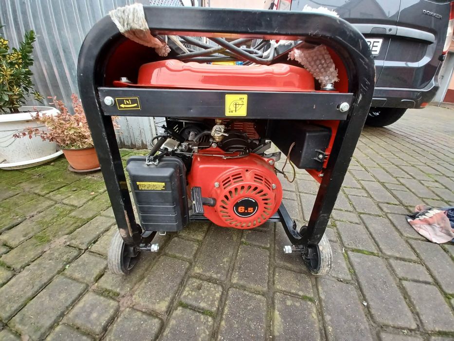 Генератор 6.5кв.