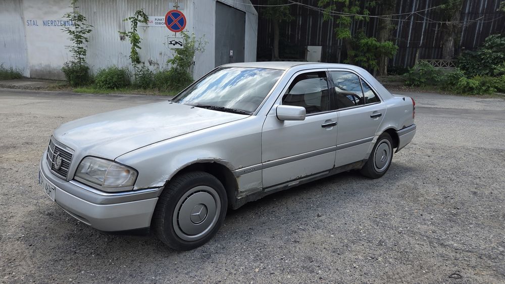Mercedes W202 c200d