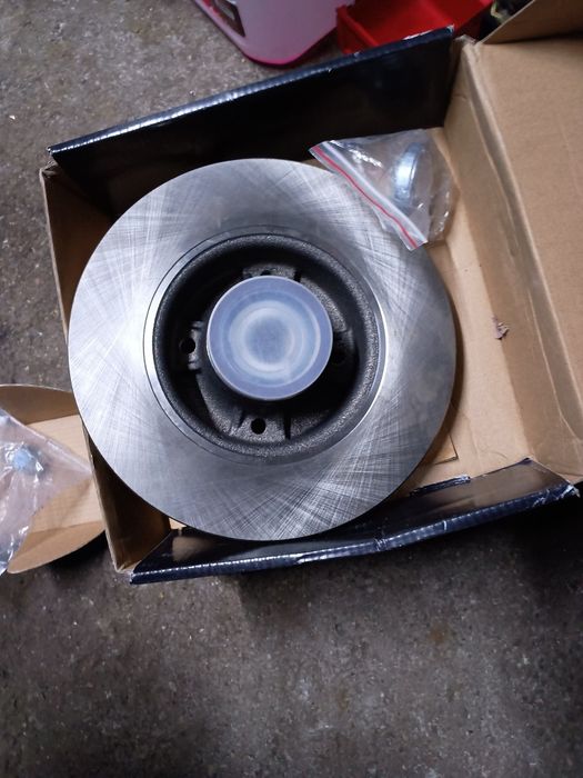 Nowe tarcze hamulcowe tył – Renault Megane II / Scenic / Clio – Filma