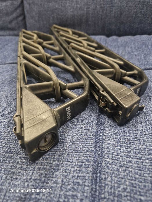 Uchwyt na narty - używany