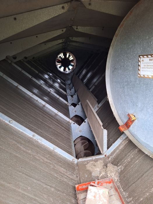 Suszarnia do zboża kukurydzy Farm Fans C2120 LPG automatyczna GSI