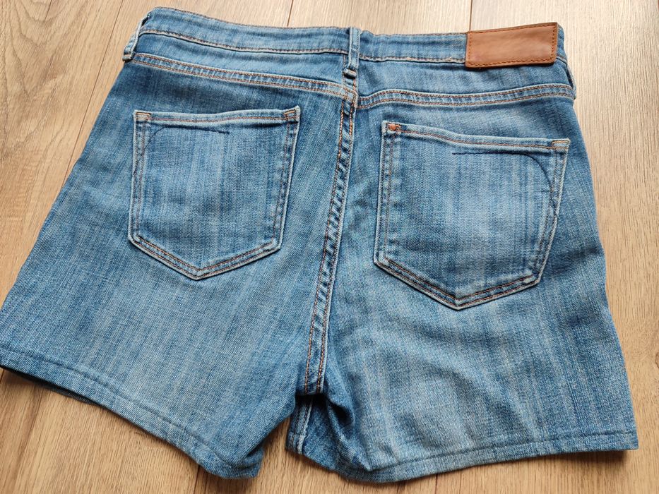 Krótkie jeansowe spodenki S 36 regular straight 26 x 30