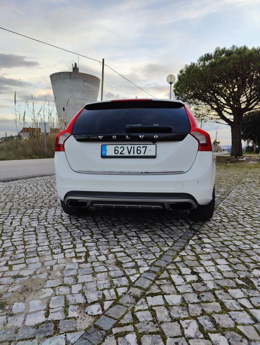 Volvo V60 2.4 híbrido plugin