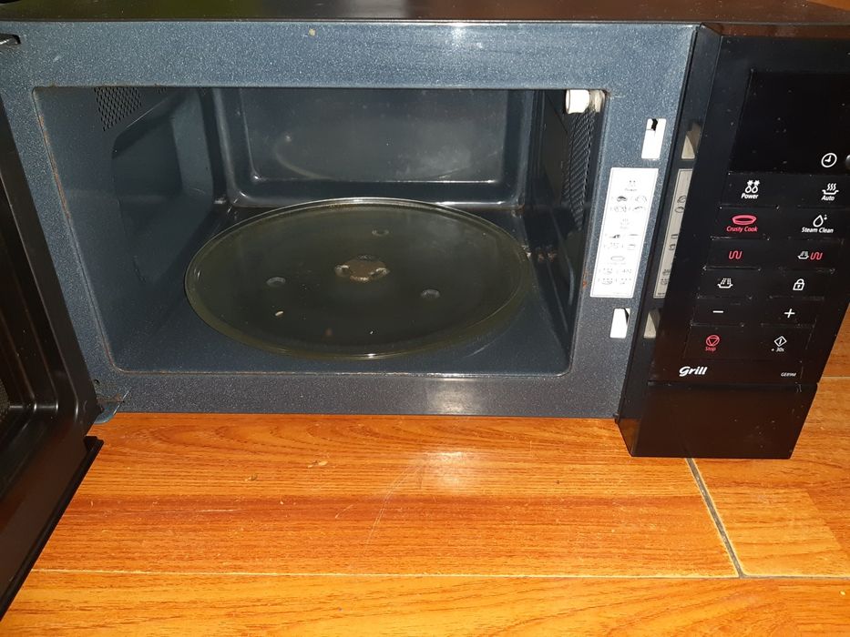 Продам мікрохвильовку SAMSUNG