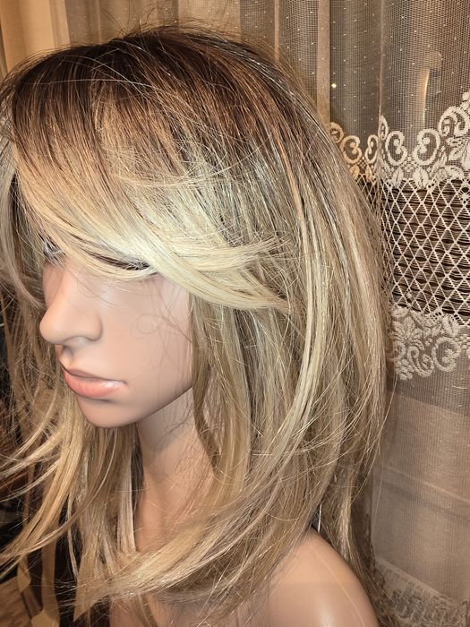 Peruka nowa ciepły blond