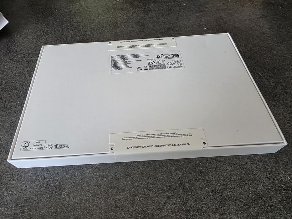 Vende se tablete galáxia S6 lite novo  fechado inda