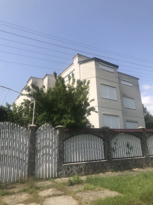 Будинок продажа в затишному місці