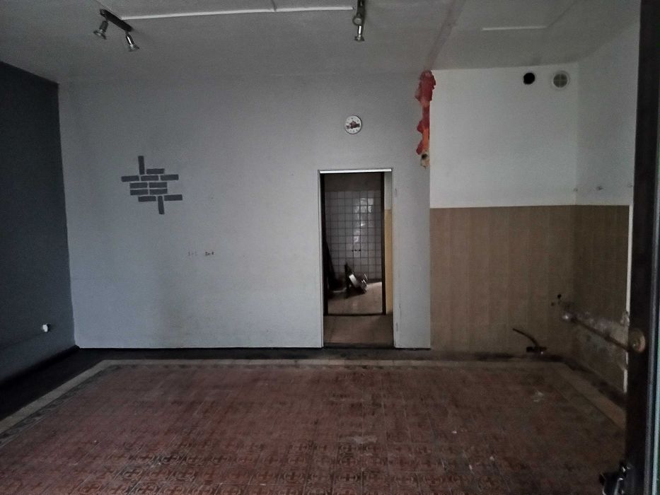 Lokal handlowo-usługowy