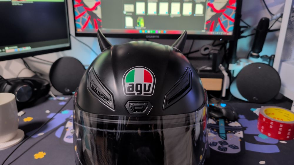 Personalização capacete moto