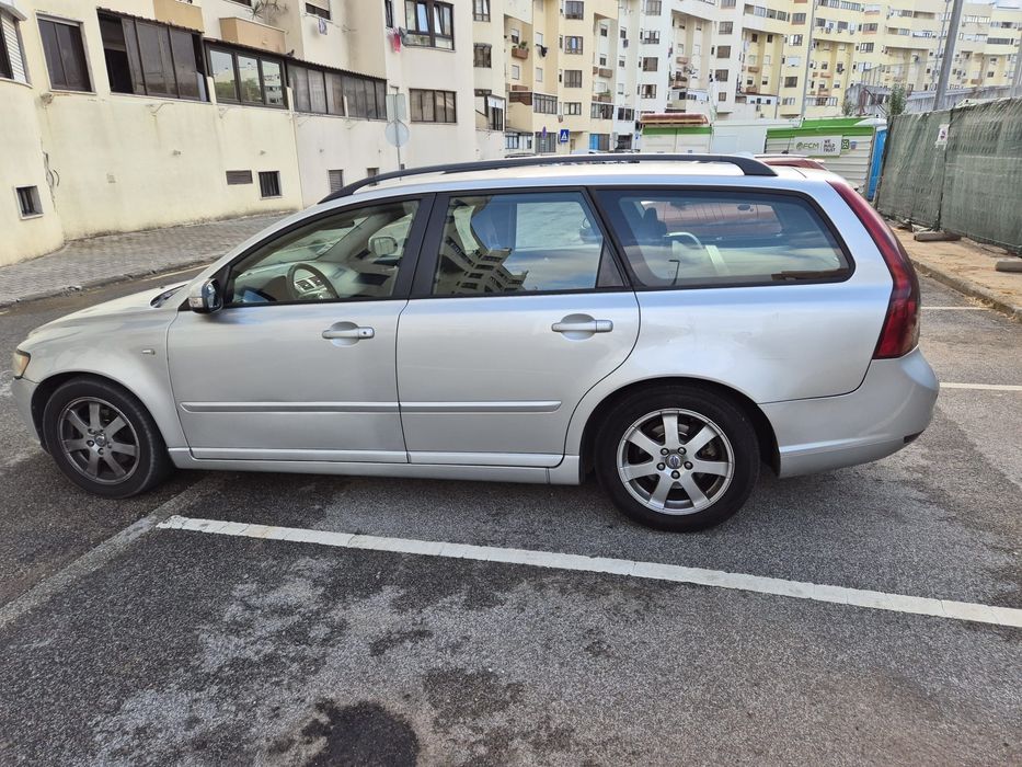 Volvo  V50  2009