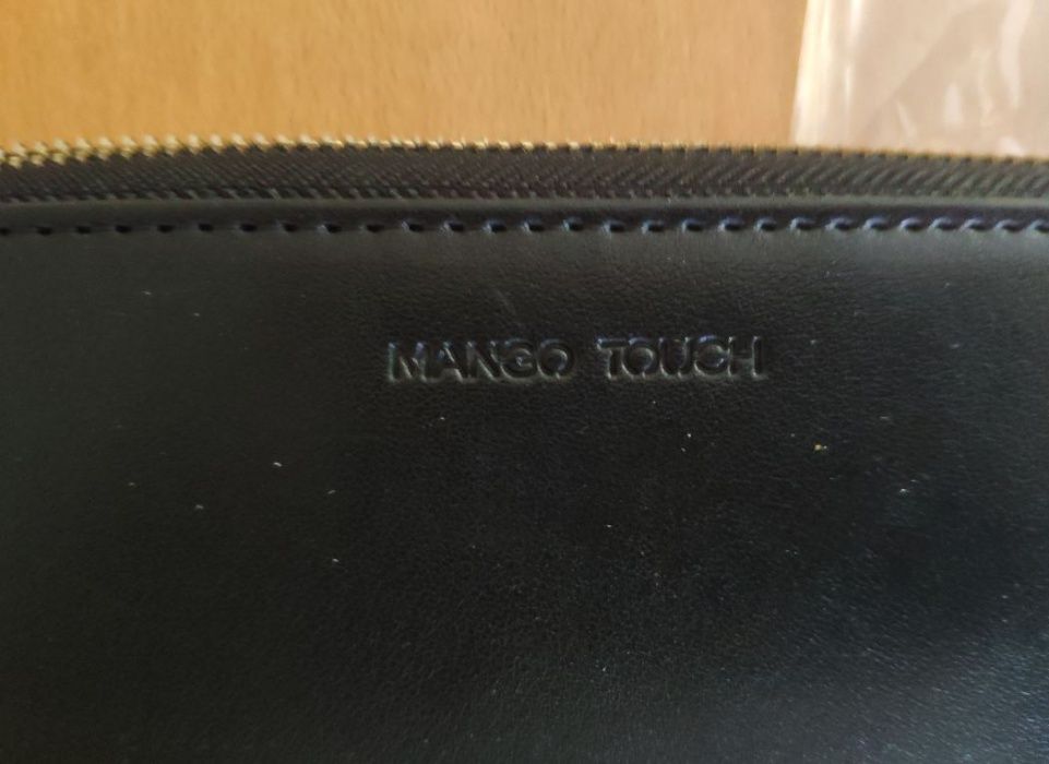 *NOVA* carteira preta MANGO