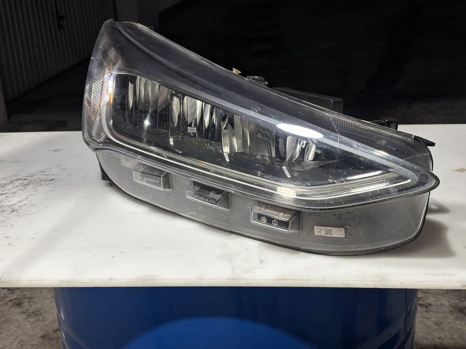 Farol Ford focus IV MK4 HN LED – Lado Direito (RH) NX7B-13E014-CD