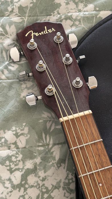 Guitarra acustica Fender CD 60 - modelo folk - baixa de preco