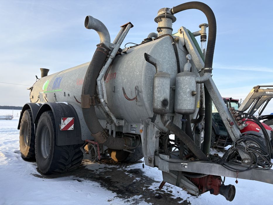 Beczkowóz Bauer BSA 18500 litrów ramię ssące turbonapełniacz