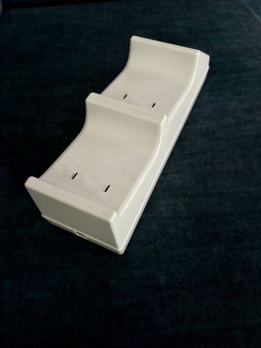 Stacja ładująca Xbox Pad Biała