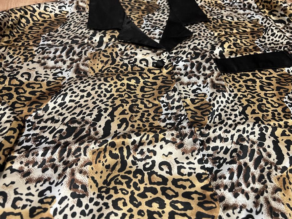 Okazja! Satynowa damska piżama w panterkę 38/40