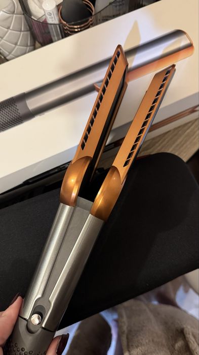 Дайсон Airstrait