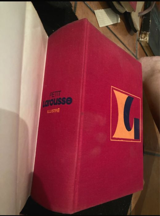 Petit Larousse ilustrado 1974