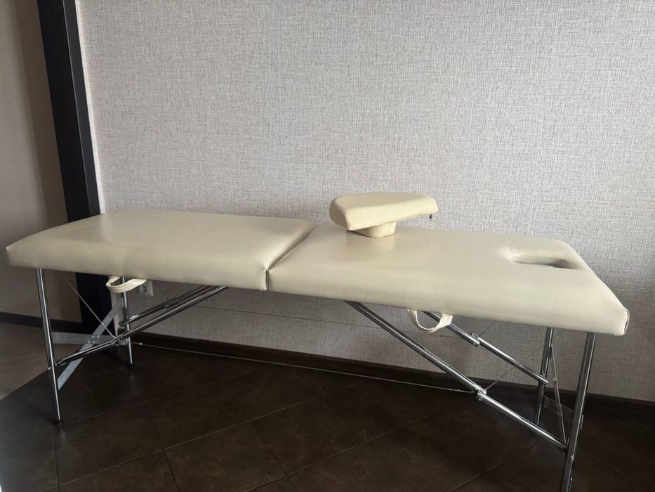 Продам масажний стіл