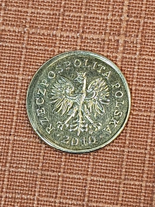 Potężny destrukt 5 groszy 2010 | Wybicie poza kołnierzem | unikat
