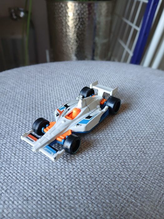 Autka hot wheels