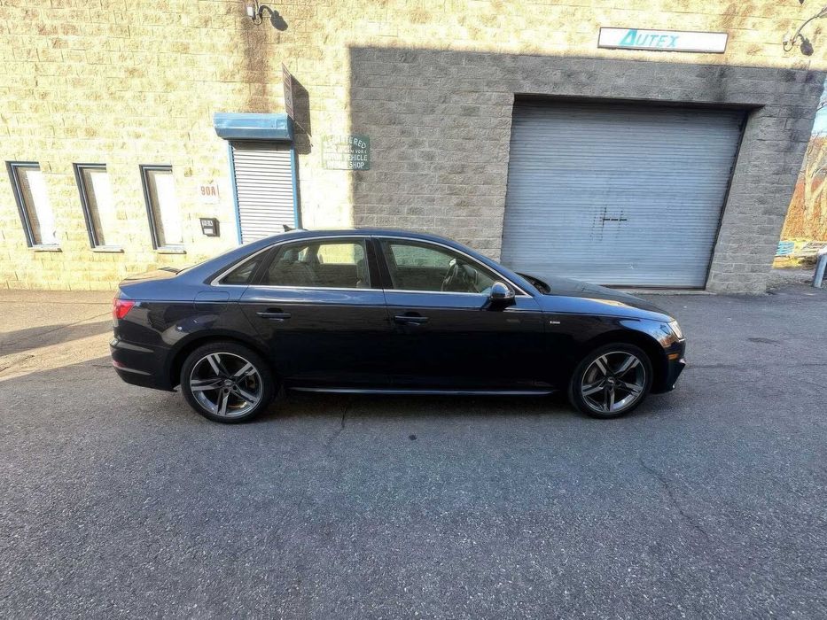 Audi A4 quattro Premium Plus      2017