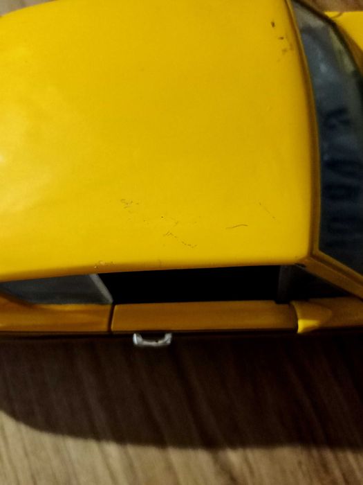 Plymouth barracuda 1/18