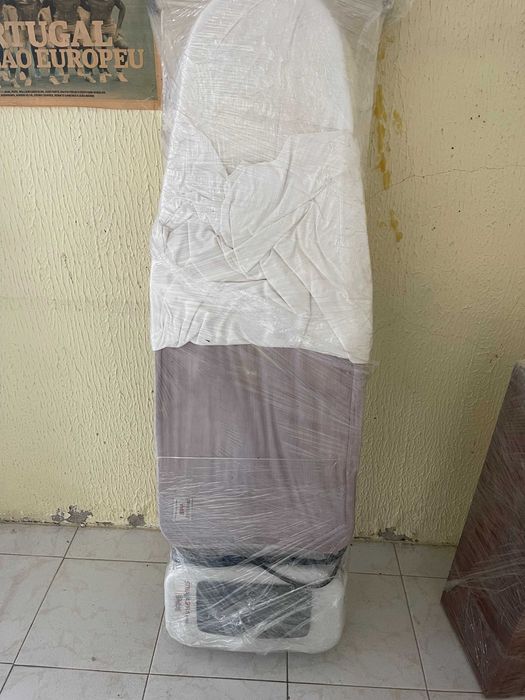 Conjunto Tábua de Engomar + Aspirador a Vapor Polti Vaporetto