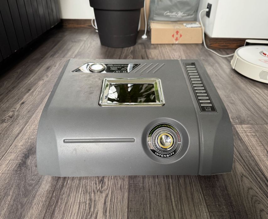 Косметологічний апарат 6в1 NV-E6 — для обличчя і тіла, Б/У